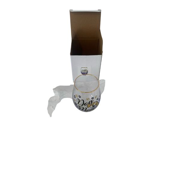 “Dog Mom” Glass - Picture 3 of 3